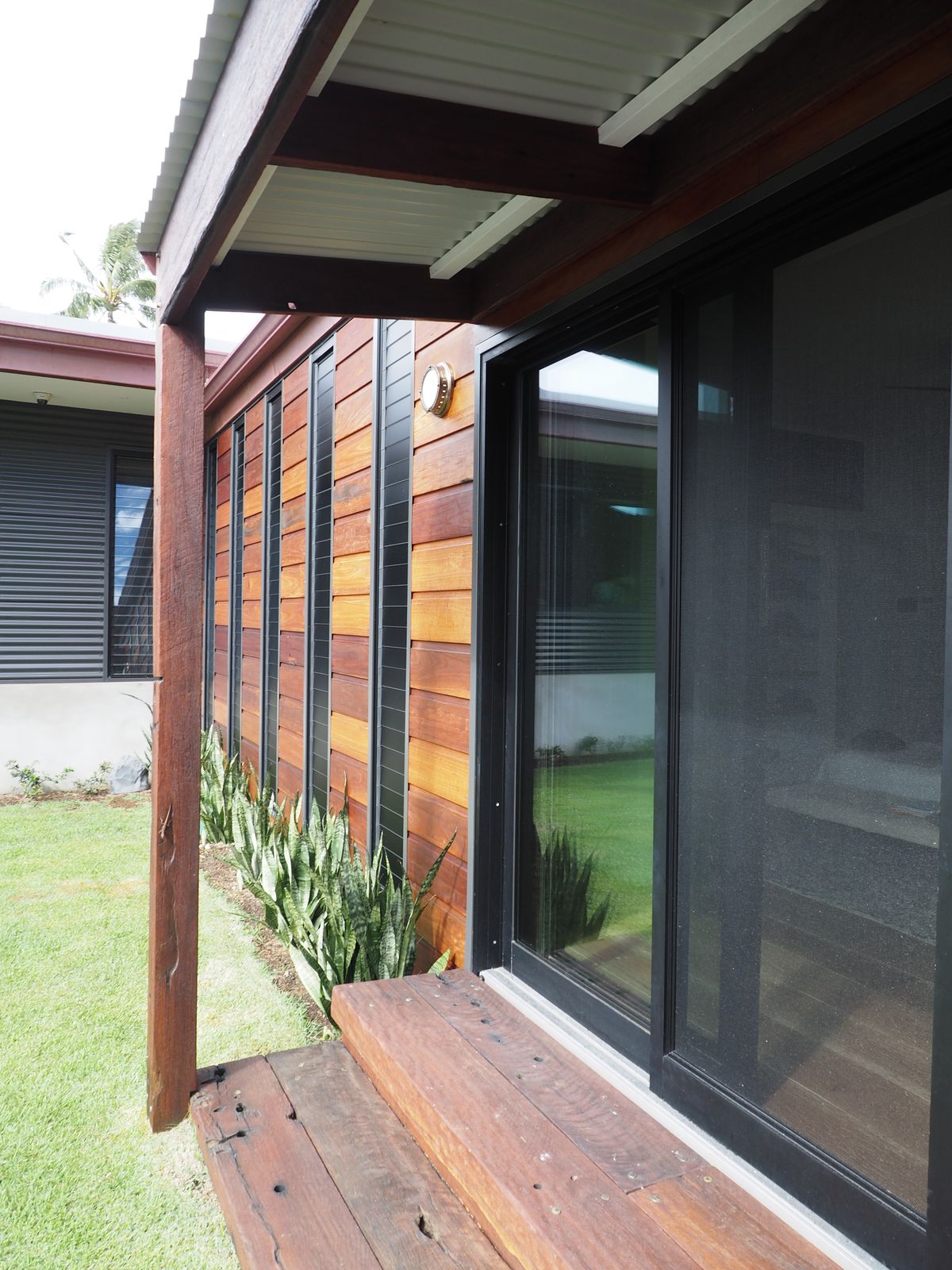 Hardwood deck detailing